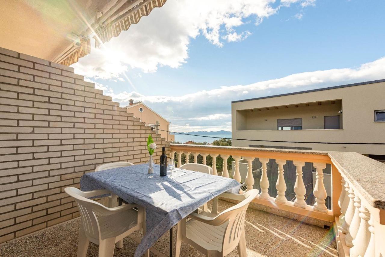 Family Friendly Seaside Apartments Kozino, Zadar - 5749 เพทรอซาเน ภายนอก รูปภาพ