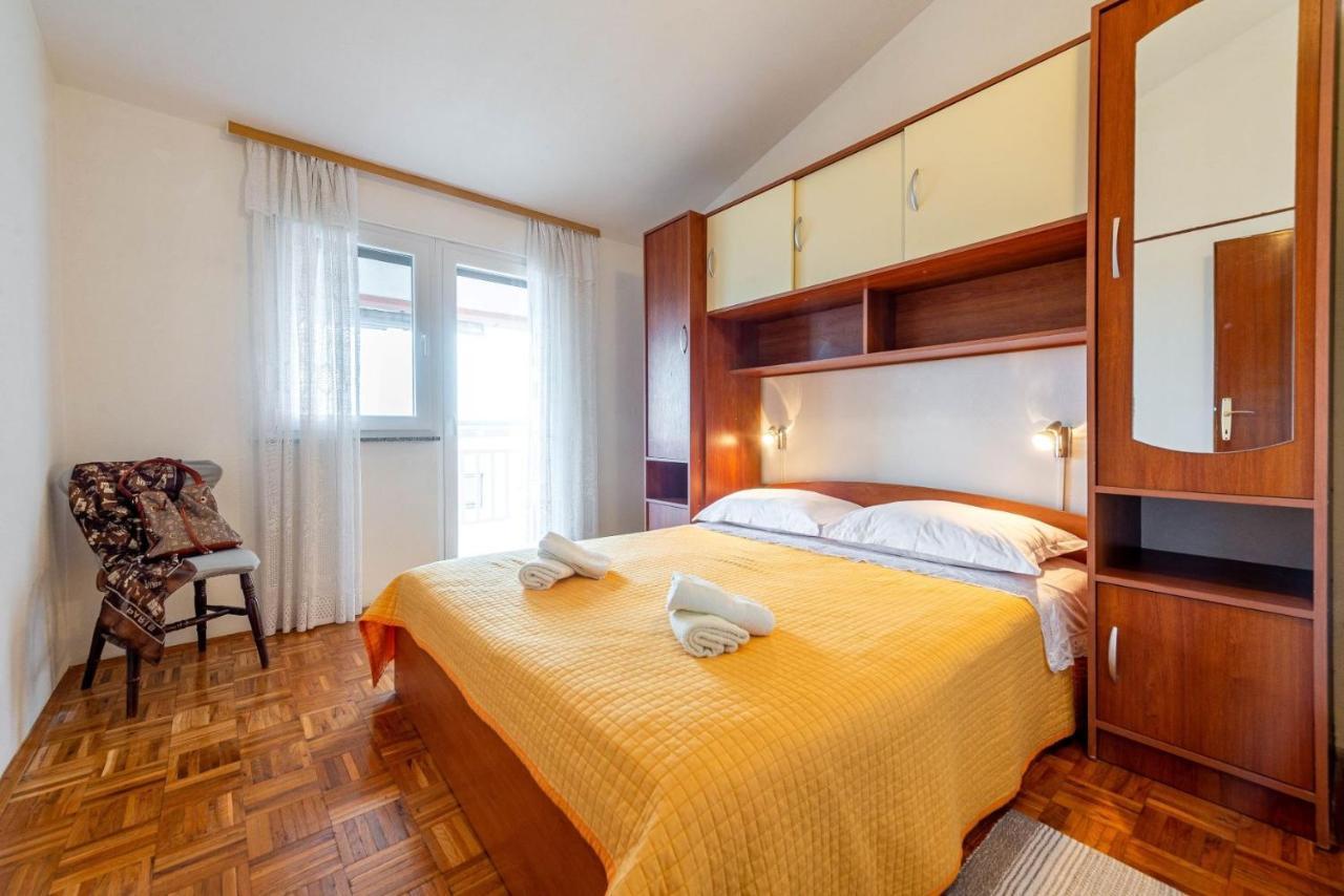 Family Friendly Seaside Apartments Kozino, Zadar - 5749 เพทรอซาเน ภายนอก รูปภาพ
